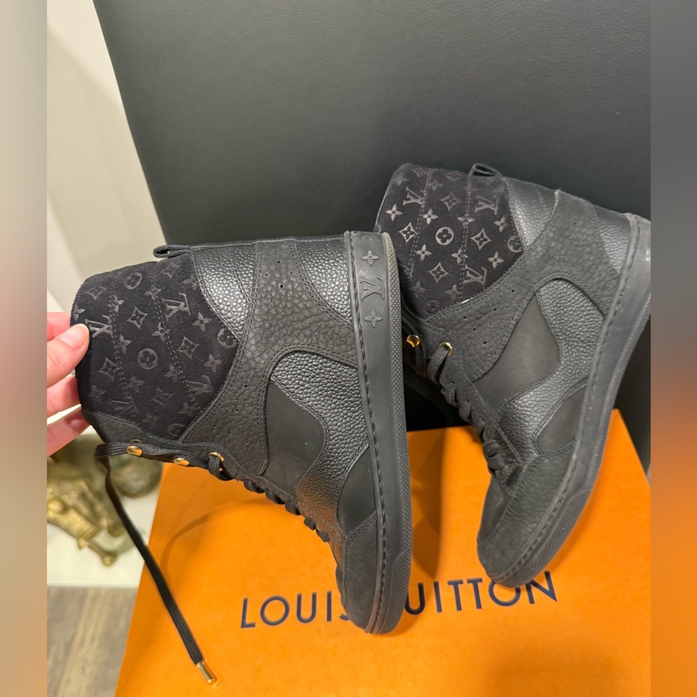 🔥24HR SALE🔥 Authentic Louis Vuitton WedgeBlack High-Top monogram Sneakers - Picture 6 of 13